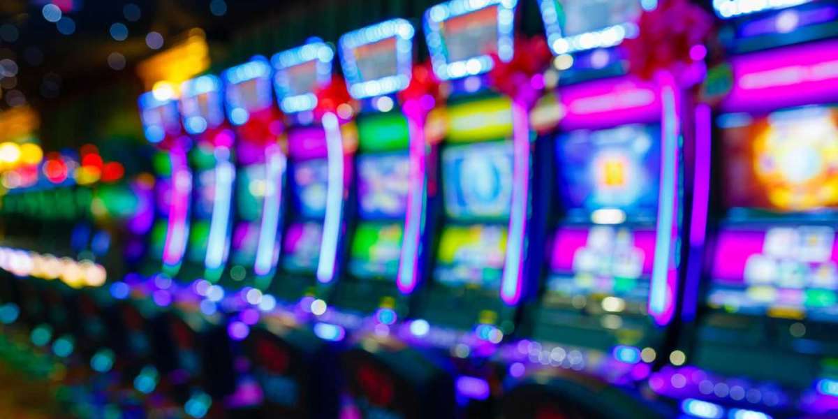 Casinò Terrestri vs Casinò Online: Un Confronto Completo