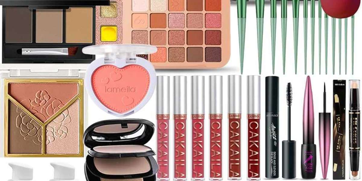 Innovations in Glitter Eyeshadow: A Comprehensive Review