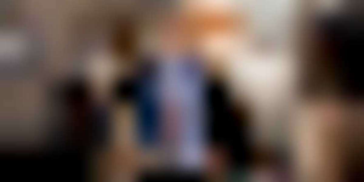 A Man on the Inside Season 2 – Netflix Release Date